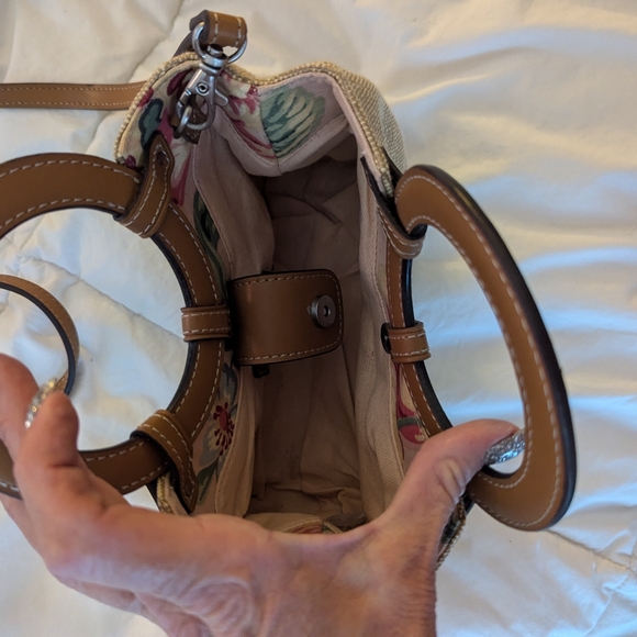 Fossil Crossbody - Picture 3 of 5